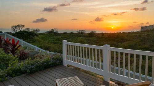 Makaha Valley House | Ocean Escape by AvantStay