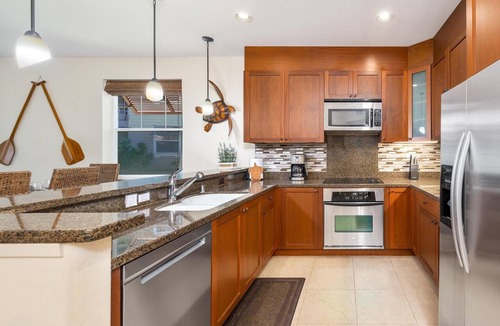 Waikoloa Condo | Ocean Front Pool Club. Includes Beach Gear! Halii Kai 24H
