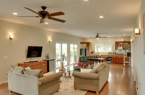 Discovery Harbour Apartment | Ocean Views | Peaceful Retreat | Volcano & Beaches