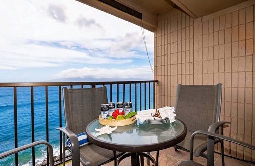 Honokowai Condo | OceanFront 1BD Condo w Ocean Views Pool AC - Kaleialoha 409