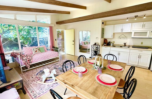 Ewa Beach Cottage | Oceanfront 2-Bedroom Retreat in Ewa Beach with AC, WiFi & Direct Beach Access