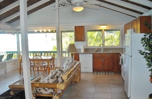 Waialee House | Oceanfront Beach House - Tropical Paradise!