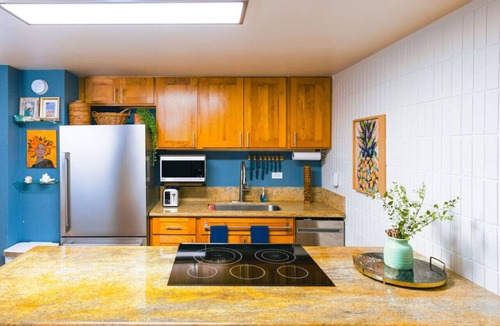 Punaluu Apartment | Oceanfront Hauula 1BR Condo I Beach, Pool, Parking