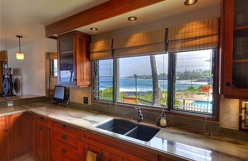 Kahaluu Bay House | 🏖️Oceanfront Kona Home Near Magic Sands | 3BR + Views