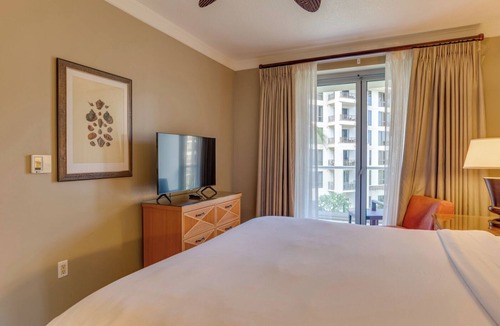 Honokowai Hotel | Oceanfront Maui Stay | 2 Bedroom Partial Ocean View near Lahaina Harbor