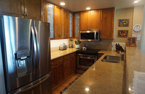 Wailua Condo | Oceanfront Top Floor Luxury Condo with AC - Wailua Bay View 306