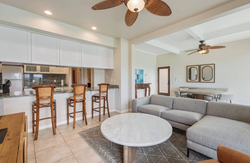 Lihue Apartment | Oceanview Kauai Retreat | Balcony & Beach Access