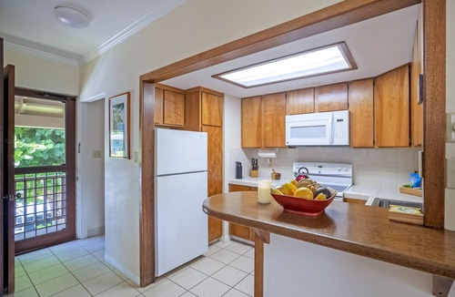 Wainiha Condo | Off-the-Beaten-Path! 2BR Beachfront Condo w/Amazing Views, Onsite Spa & More