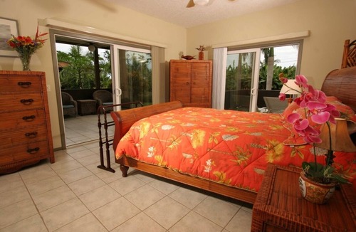 Kahaluu Bay House | Ohana Retreat - The Real Hawaiian Experience