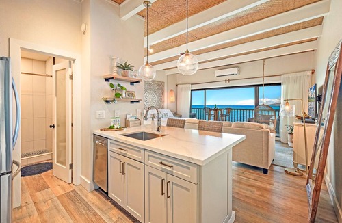 Kahana Condo | On Top of Water View-5 Stars-Pohailani 303