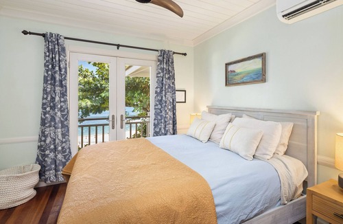 Laie House | Pacific Pearl Beachfront Estate