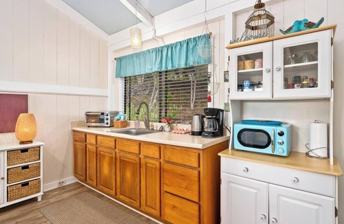 Holualoa Cottage | Peaceful Mountain Retreat- Jungle Mountain Vibes