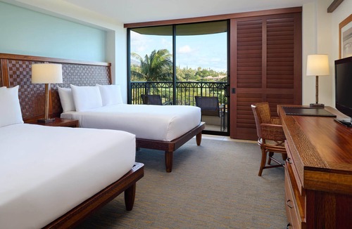 Kaanapali Hotel | Perfect Find! 3 Units w/Partial Ocean View, Beachfront Location, Outdoor Pool