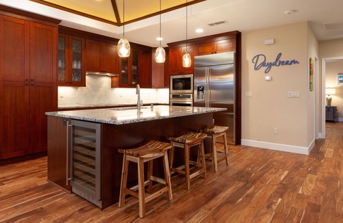 Kamuela House | ❤️PiH❤️ DAYDREAM VILLA ★ 2026 Hilton Resort Passes ★ Bikes and Beach Gear ★
