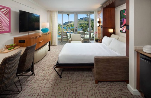 Lihue Villa | Plan your island getaway at the world famous Marriott Kauai Beach Club
