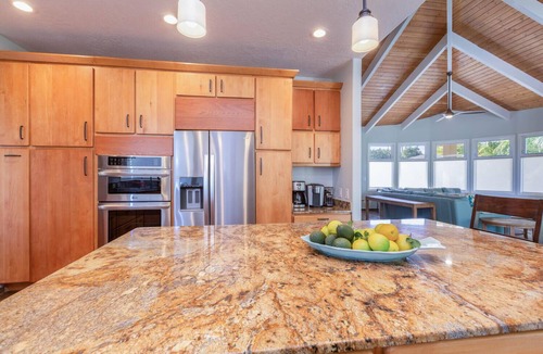 Princeville House | Pohaku Villa: Gorgeous Home w/AC, Pool, Relaxing Lanai Area & Garden Views