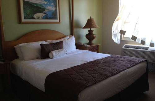 Poipu Resort | Point at Poipu Kauai Oceanfront Condo 2 BR fully equipped in Oceanfront Resort.