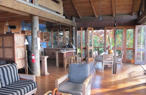 Pauwela House | Pole House by Maui Aventure Villa