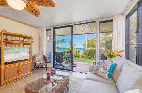 Honokowai House | Polynesian Shores 111 · PS 111 Updated Condo w Ocean Views Pool