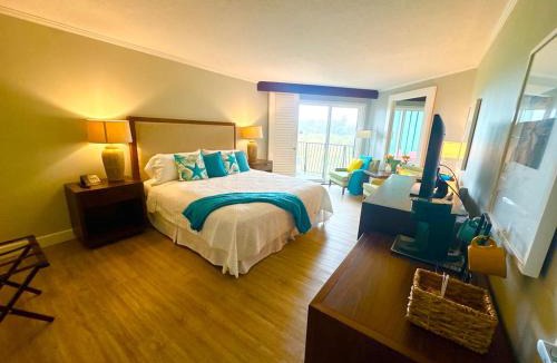 Hanamaulu Apartment | Pristine Hotel Room at Popular Resort