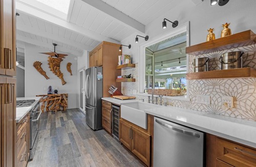 Pahoa Villa | Private 5-Acre Gated Retreat – Heated Pool & Spa, Orchard & Sweeping Ocean Views