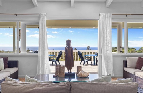 Pahoa Villa | Private 5-Acre Gated Retreat – Heated Pool & Spa, Orchard & Sweeping Ocean Views