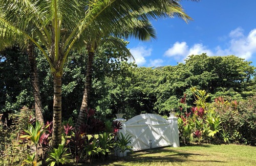 Wainiha House | Private and Quiet Luxury Beach House 5 minute walk to beach TVNV#5151