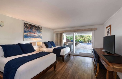 Kaanapali Hotel | Private Beach House + Backyard, Patio, and Hot Tub