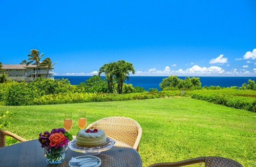 Princeville Condo | PRIVATE CORNER UNIT WITH SPECTACULAR OCEAN FRONT VIEWS
