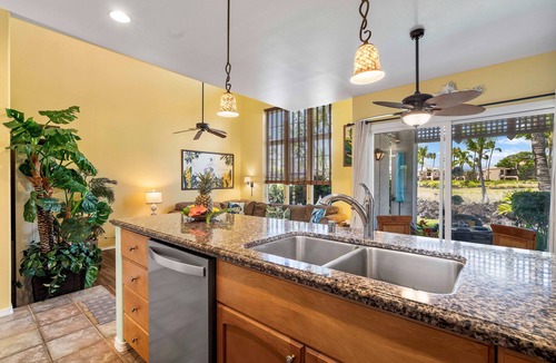 Waikoloa House | 🏖️Private Golf View Townhome w/2 Lanais + Pickleball