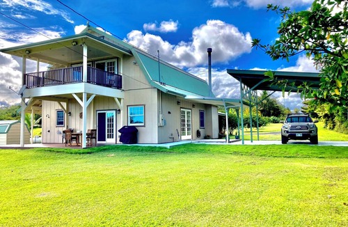 Pahoa House | Puna Rainforest Retreat Hot Spring-Ocean views on 20 acre Estate