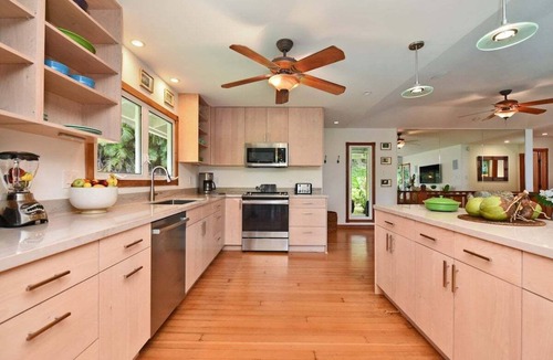 Napili House | Remodeled 4BD Beach House w Ocean Views - Alaeloa 12