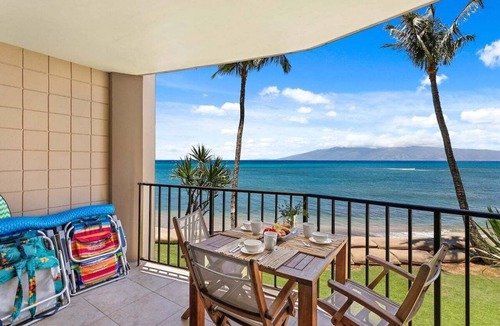 Kahana Condo | Remodeled Maui OceanFront 2BD w Ocean Views Valley Isle 208