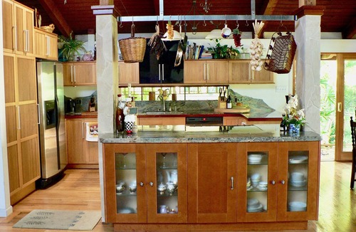 Lanikai House | Resort-like, 200 meters to Lanikai Beach, Private Pool, AC, Tropical Retreat