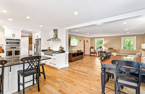 Manteo House | Roanoke Island Retreat *canal front on the sound*pool