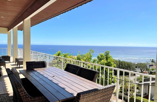 Waialae Iki Ridge House | Rooms with Panoramic Gorgeous Oceanview: 3bedrooms/3baths