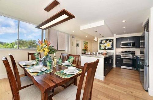 Kahana Condo | Royal Kahana 301 Remodeled OceanFront 2BD w Ocean Views Pool