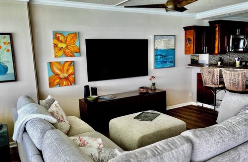 Diamond Head - Kapahulu - St. Louis Condo | Sans Souci Unit 1001 - One Bedroom