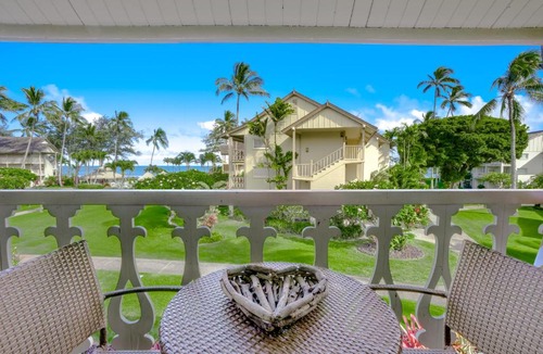 Wailua Apartment | Seaview at the Islander on the Beach Oceanview Studio 201