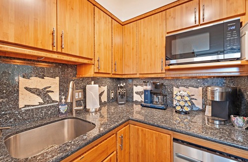 Kahana Condo | Sharing our Blessings! Spectacular Views, Sunsets, Whales, Rainbows