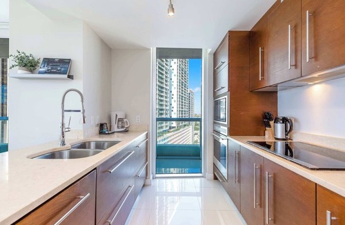 Downtown Miami Apartment | Spacious Brickell Apartment Steps from Riverwalk