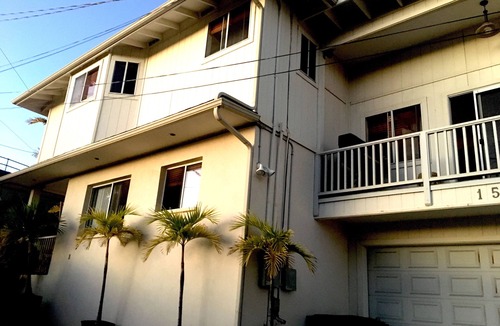 Maunalani Heights House | Spacious Family Home With Gorgeous Sunset Views of Diamond Head