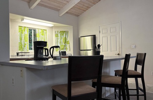 Waimea House | SPECIAL RATE - New Waimea Listing 2BR/2BA
