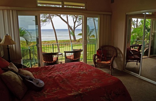 Kihei House | Spectacular Maui Beachfront 3 Bdr. Home - Great Location - Family Friendly