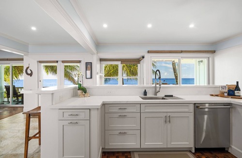 Poipu House | Spouting Horn Cottage by Alekona Kauai: Classic 3br Cottage - TVR # TVNC-1086, TAT # 021-215-8464-01