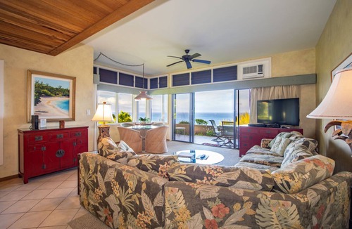 Kapalua Hotel | Stay and Play in Kapalua: Villas for Every Adventurere Near Beaches & Golf