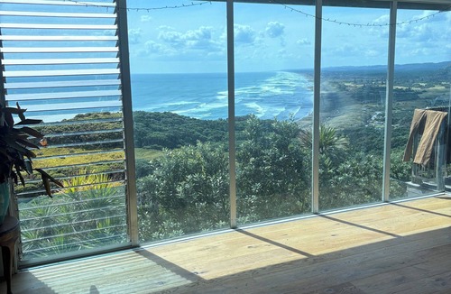 Muriwai House | Stunning Muriwai - Watch the sun set after a long day at the beach