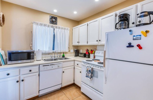 Princeville Apartment | Stunning Ocean Views at Princeville Condo!
