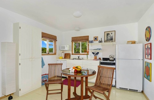 Wailua House | Summer Deal Kapaa 1BR Cottage Walk to Beach Shops and Dining