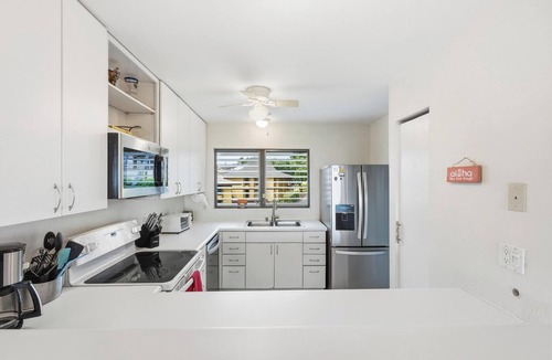Kahaluu-Keauhou Condo | Summer Deal Kona Ocean View Condo with Lanai and Resort Pool Access